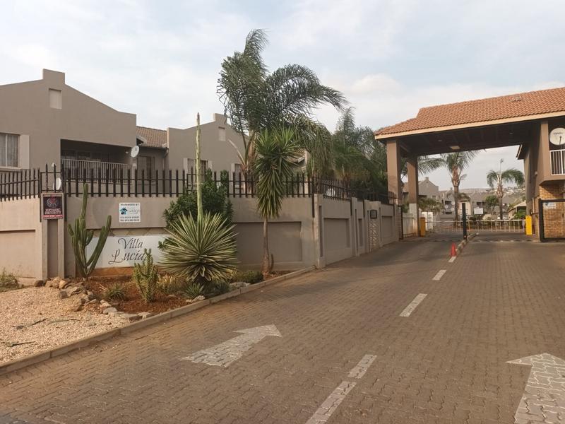 2 Bedroom Property for Sale in Waterval East North West